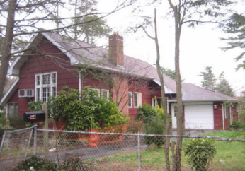 14 Roosevelt Street, Brentwood, NY 11717 