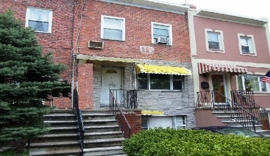 765 Clarence Avenue, Bronx, NY 10465 