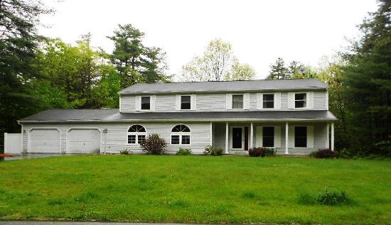 23 Linette Lane, Queensbury, NY 12804 