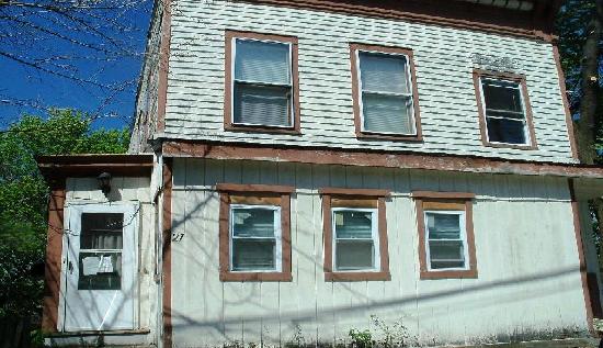 21 West Sunnyside, Troy, NY 12182 