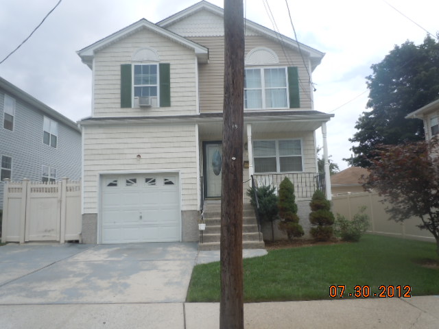 139 Marguerite Aven, Elmont, NY 11003 