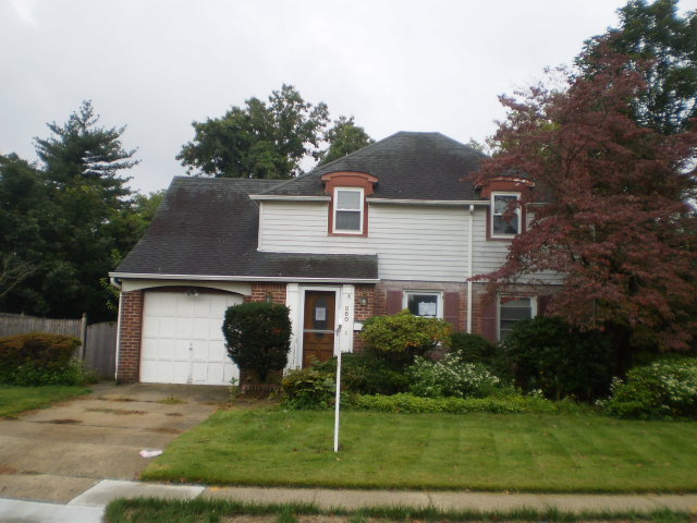 860 Wesley St, Baldwin, NY 11510 