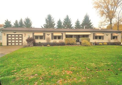 62 Parkside, Cheektowaga, NY 14227 