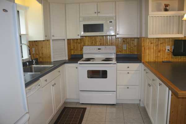 525 Riverleigh Ave #93, Riverhead, NY 11901 