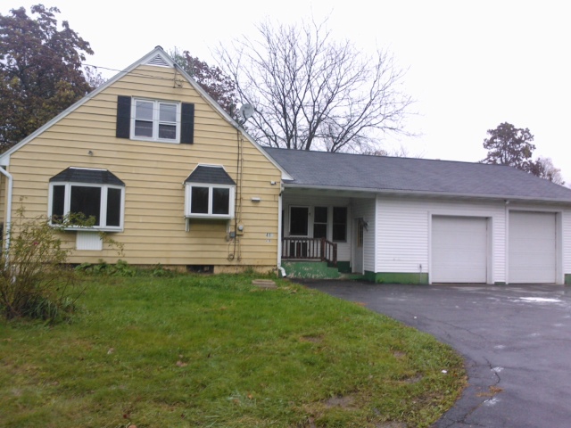 416 Rt. 32 N., New Paltz, NY 12561 