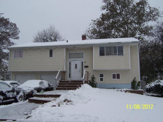68 Owens St, Brentwood, NY 11717 
