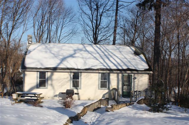 17 Orient Pl, Paterson, NY 12563 