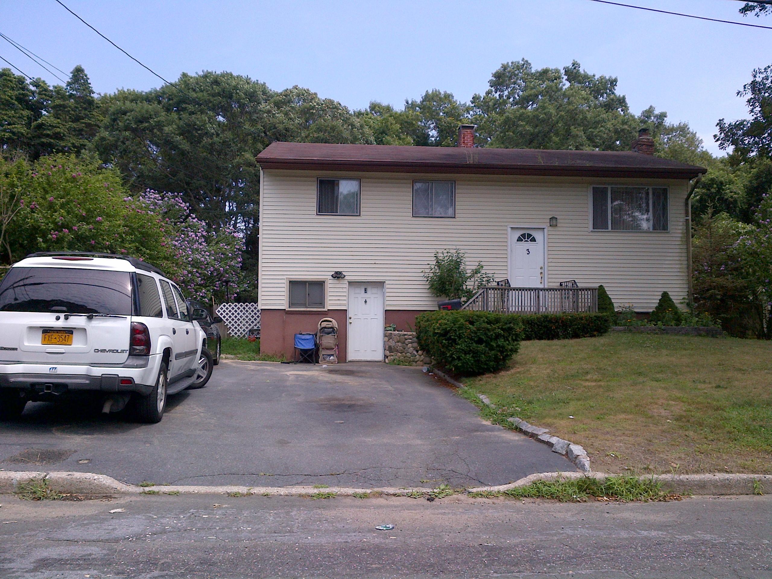 3 Patricia Road, Patchogue, NY 11772 