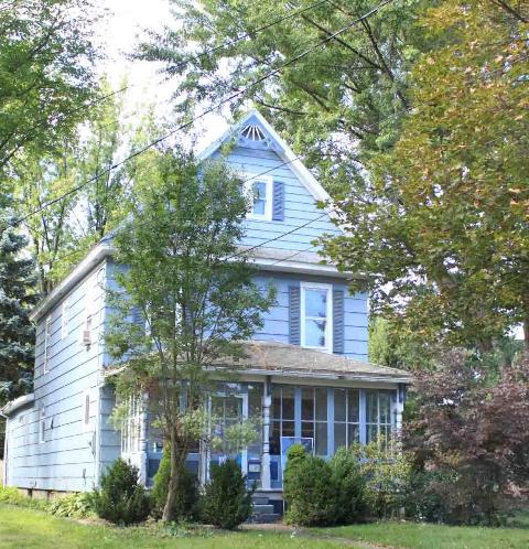 330 Pleasant Ave, Hamburg, NY 14075 