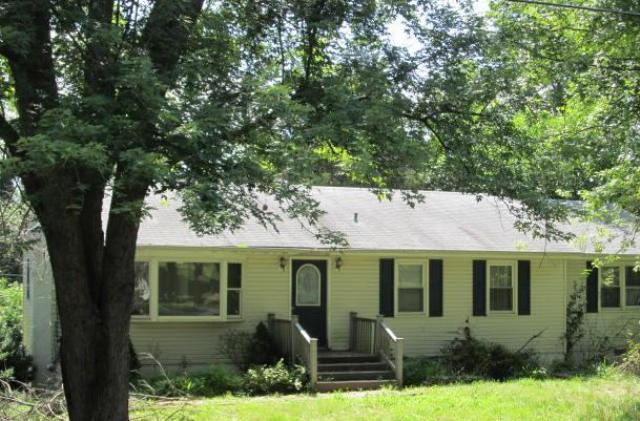 20 Dupay Road, Pleasant Valley, NY 12569 