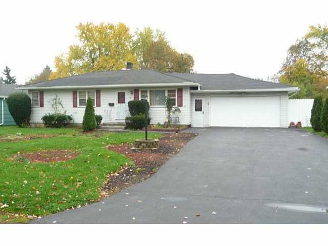 5 West Crest Drive, Rochester, NY 14606 