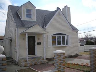 121 Louis Ave, Elmont, NY 11003 