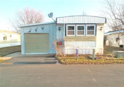 32 Jenny Court, Cheektowaga, NY 14225 