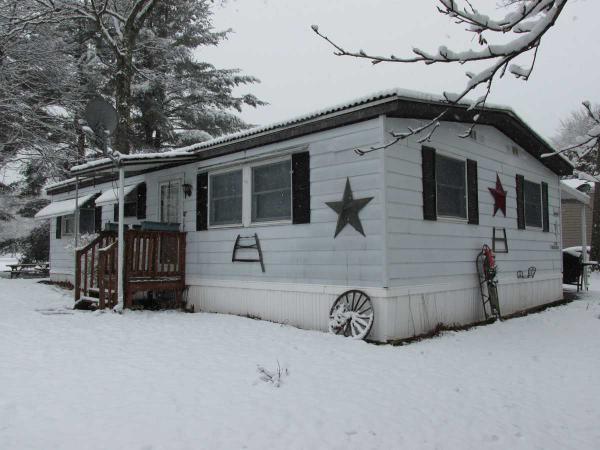 5 Genevieve Dr, Bloomingburg, NY 12721 