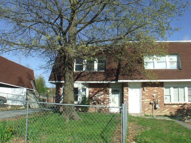 27 Greenway Ter, Middletown, NY 10941 