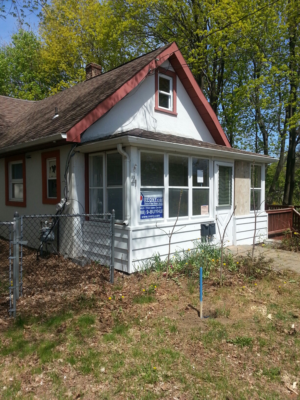 21 Maiden Ln, Pleasantville, NY 10570 