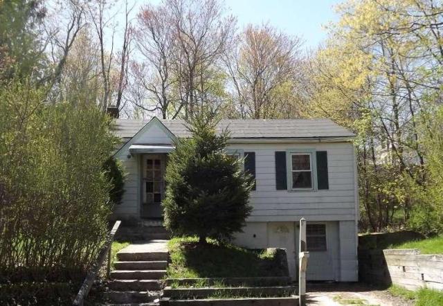 34 York Ave, Monticello, NY 12701 