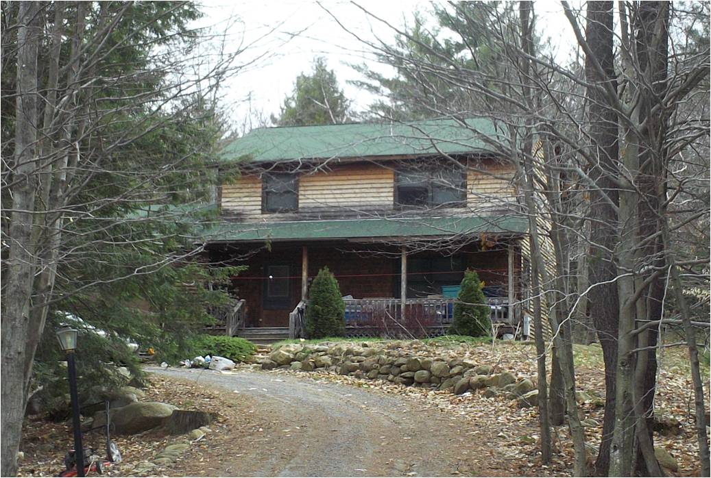 35 Kings Rd, Corinth, NY 12822 