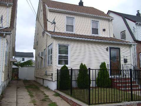 189-13 Mangin Ave, St Albans, NY 11412 