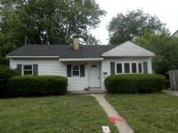 14 Ronek Dr, Copiague, NY 11726 