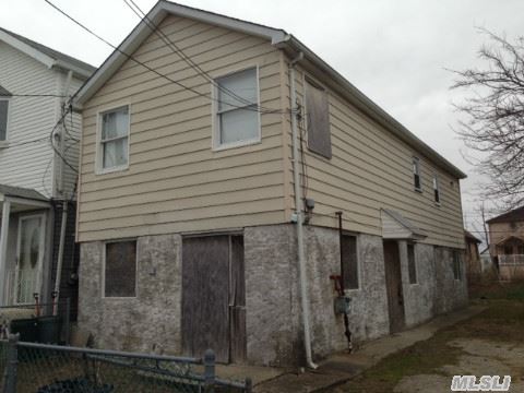 9971 164th Ave, Jamaica, NY 11414 