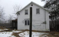 226 Petticoat Ln, Bloomingburg, NY 12721 