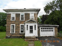 25 Spring St, Phoenix, NY 13135 