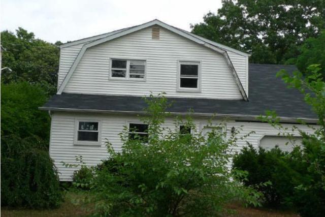 23 Bellewood Ave, South Setauket, NY 11720 