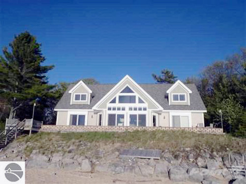 10069 Kay Ray Road, Williamsburg, MI 10069 