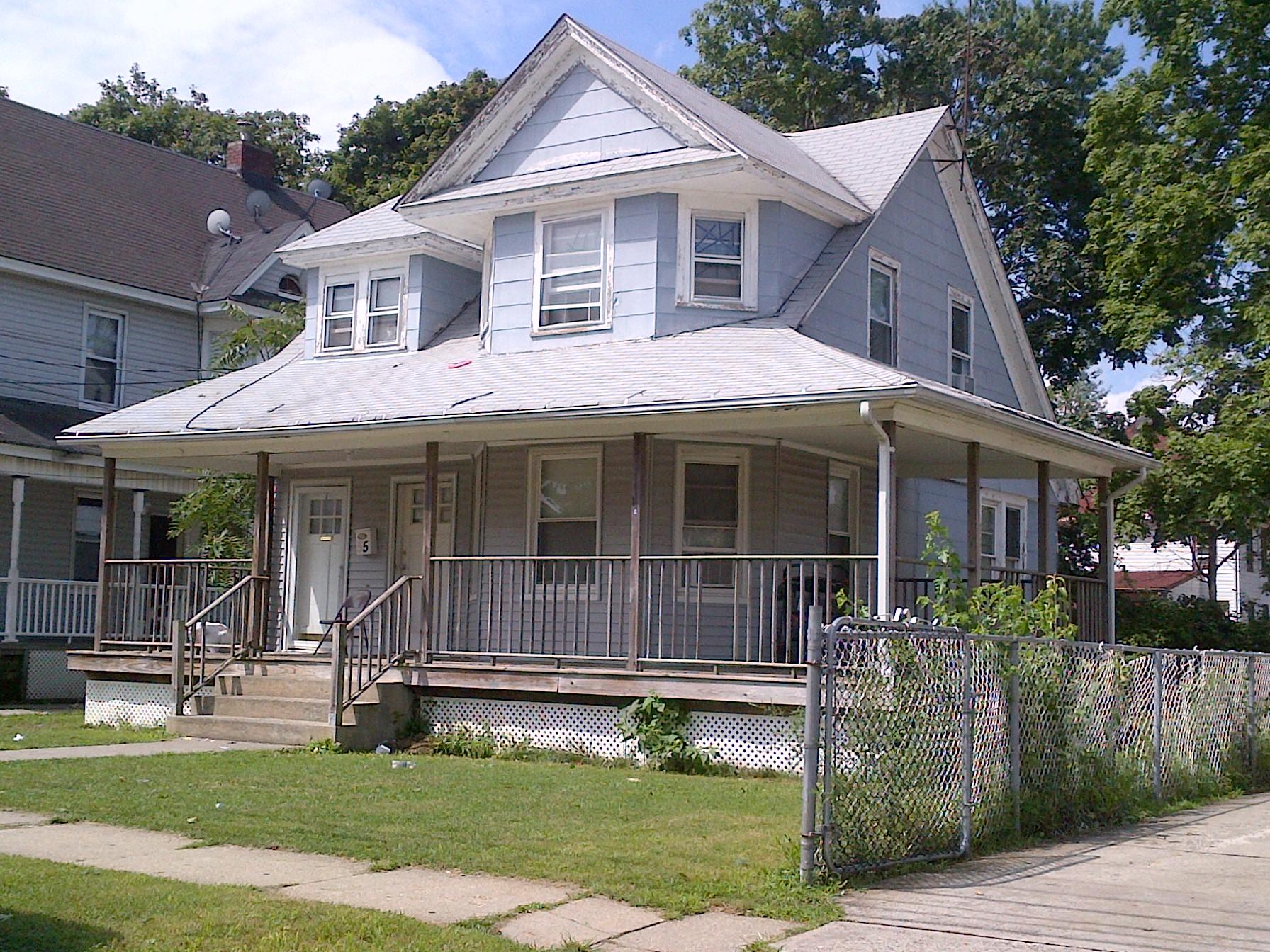 55 North Columbus Avenue, Freeport, NY 11520 