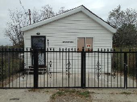 525 Beach 43 St, Far Rockaway, NY 11691 