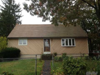 141 Putnam  Avenue, West Babylon, NY 11704 