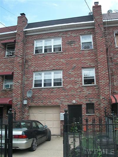 943 228th  Street, Bronx, NY 10466 