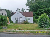 4 Prospect Ave, Patchogue, NY 11772 