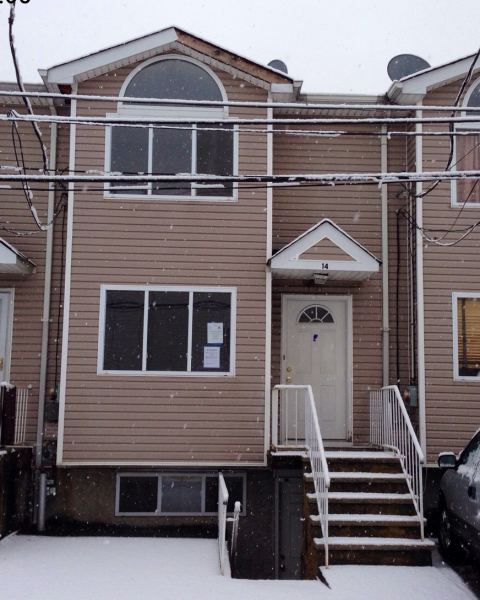 14 Nunzie Ct, Staten Island, NY 10303 