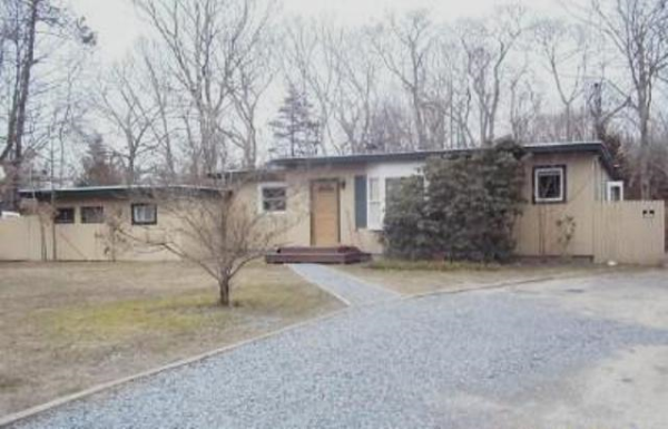 3 Duval Drive, Hampton Bays, NY 11946 