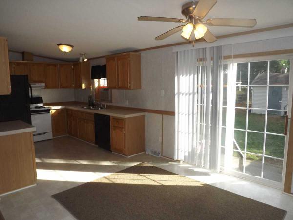 10 Longmeadow Dr, Malta, NY 12020 