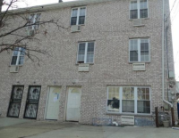 1054 E 215th St, Bronx, NY 10469 