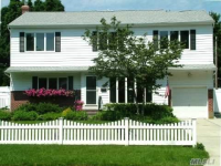 3 Richmond  Place, Commack, NY 11725 