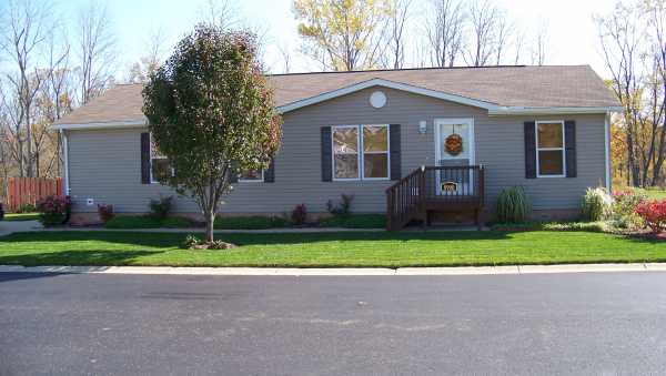 8900 Falcon Dr, Streetsboro, OH 44241 
