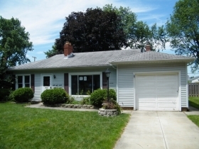 6830 OAKWOOD RD, PARMA HEIGHTS, OH 44130 