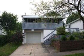 369 GIBBS RD, AKRON, OH 44312 
