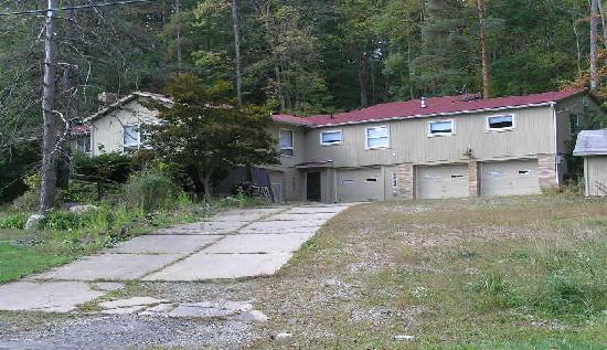 2841 Yellow Creek Road, Akron, OH 44333 