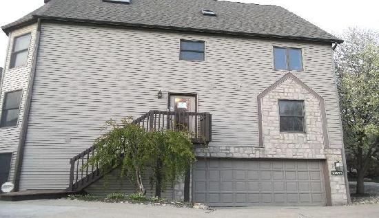 22994 Roberts Run, Bay Village, OH 44140 