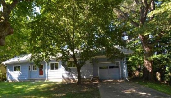 323 Downing Drive, Chardon, OH 44024 
