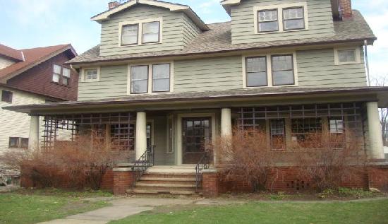 3131 East Derbyshire Road, Cleveland Heights, OH 44118