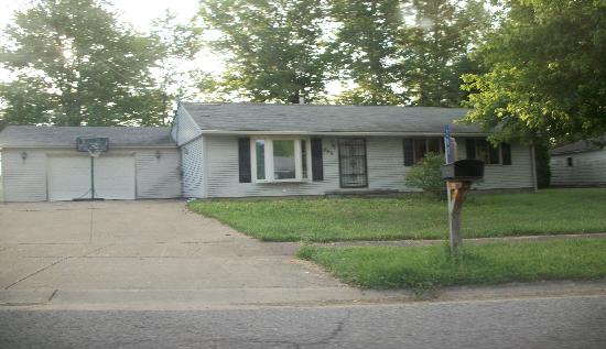 203 8th Avenue, Galion, OH 44833 