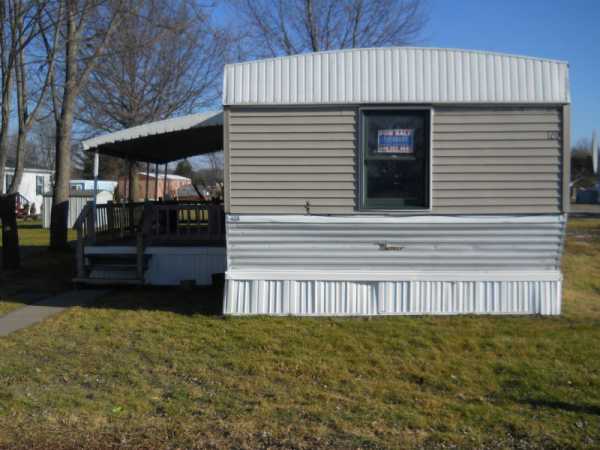 120 Larkstone, Elyria, OH 44035 