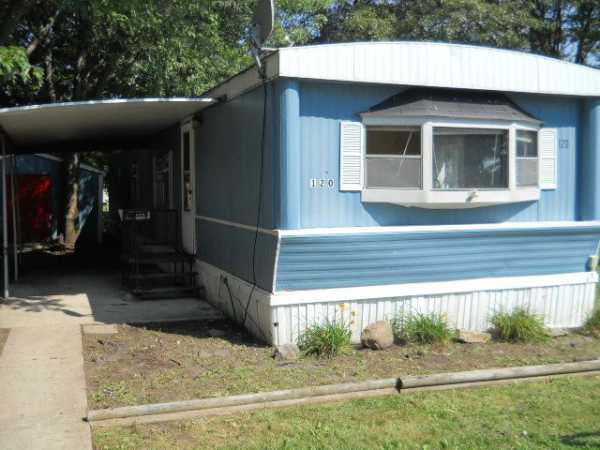 120 Greenbriar, Elyria, OH 44035