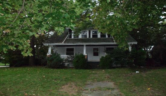 1607 West Schaaf Road, Cleveland, OH 44109 
